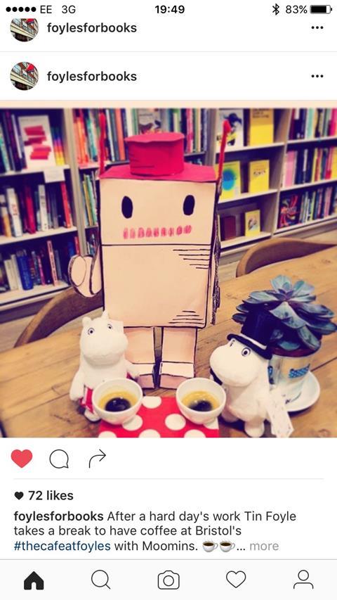 Foyle's mascott Tin Foyle