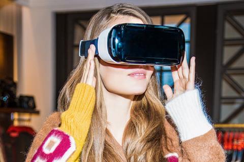 Tommy Hilfiger virtual reality 2