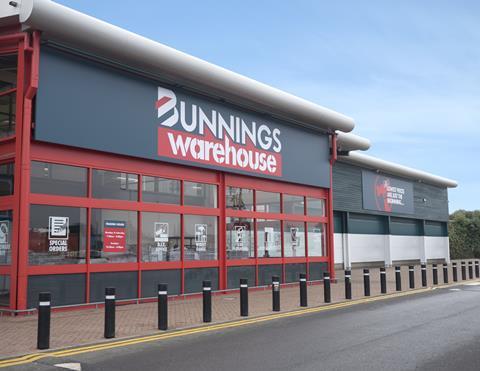 Bunnings Warehouse store fascia