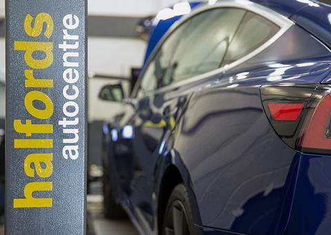 Halfords autocentre