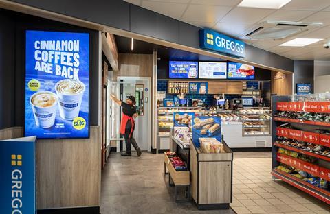 33-Greggs Cobham-7267