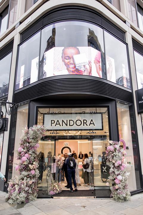 pandora-oxfordstreet-24.08.23-philippa-sian-photography-27