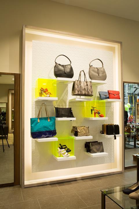 072641 jones shoe shop 043 jpg