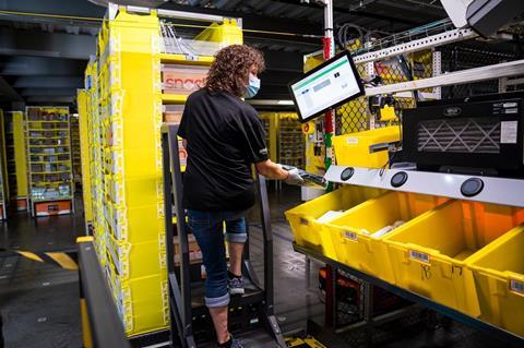 Amazon imaging station