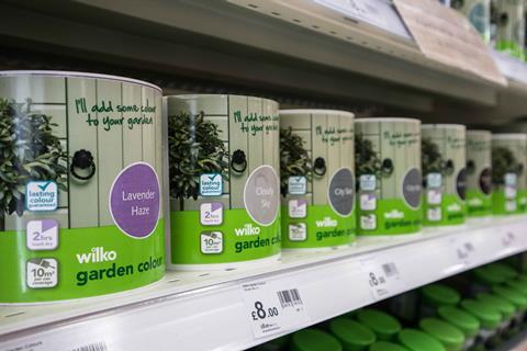 Wilko-paint-on-shelves-interior