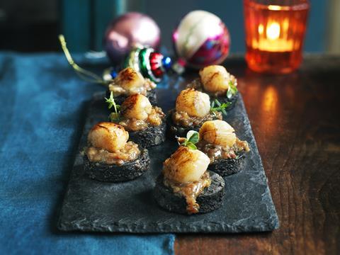 Sainsburys Taste the Difference scallop and black pudding with bacon jam