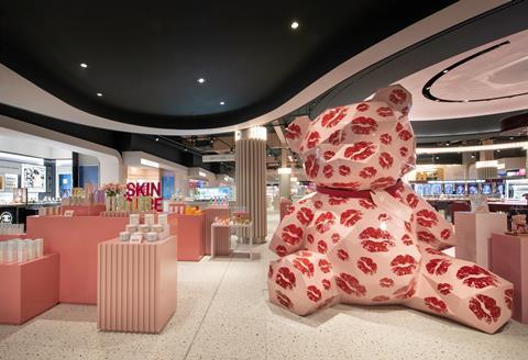 H beauty Pop Up Space