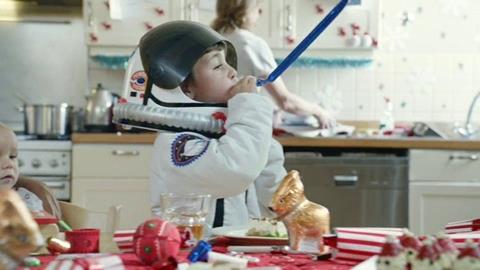 Grocery discounter Aldi has unveiled its new Christmas TV ad designed to reflect its growing popularity among consumers.