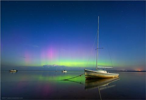 Aurora boat