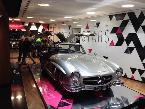 Mercedes-Benz, Paris