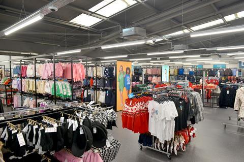 Clothing Dept 01  - Powered by Pepco