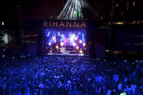 Rhianna at Westfield