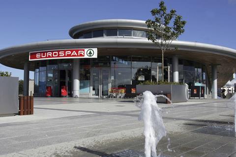 Russian grocer X5 Retail Group has acquired Moscow’s 27 Spar stores in an attempt to rival leading supermarket chain Magnit.