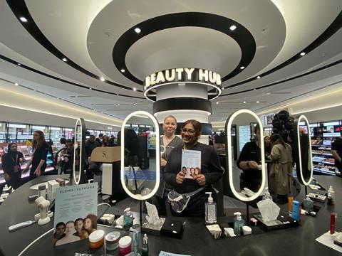 Wrap Verdensvindue fuldstændig Is Sephora's first UK store in nearly two decades worth the wait? |  Analysis | Retail Week